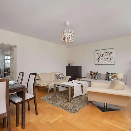 Apartment Cozy In The Center By Renters *